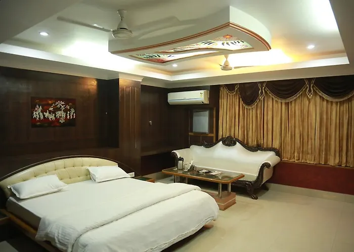 Hotel Raj Sheronz