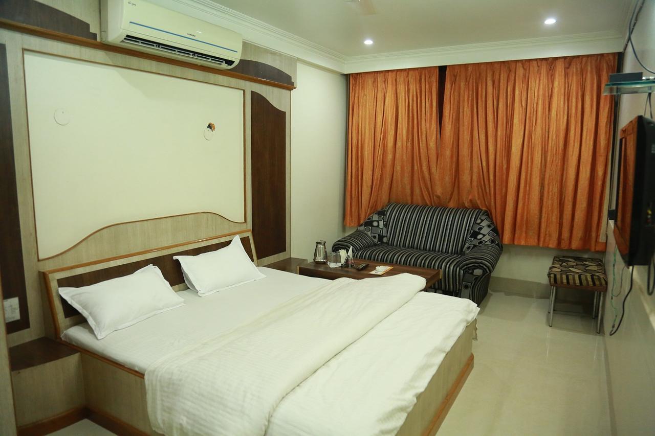 Hotel Raj Sheronz *